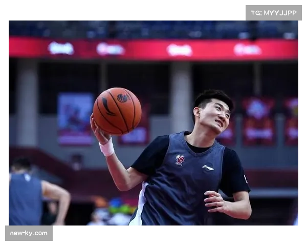 全运会男篮四川队首发强势替补薄弱 孙铭徽健康成决定性因素