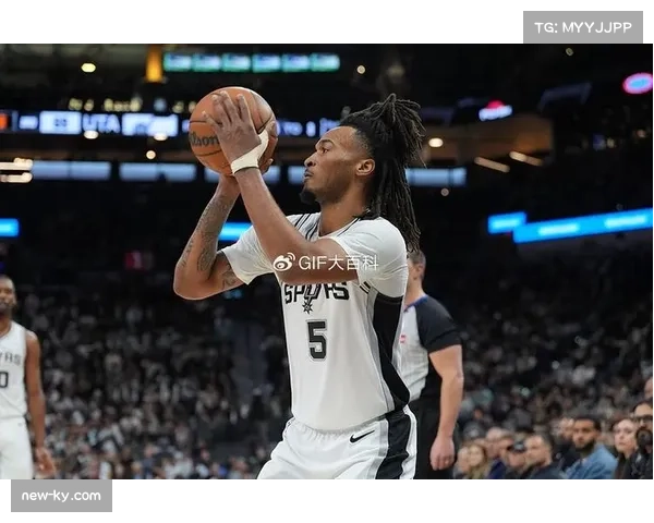 卡斯尔狂砍40分12篮板12助攻 马刺新秀成历史第三年轻三双先生